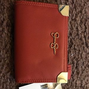Jessica Simpson wallet